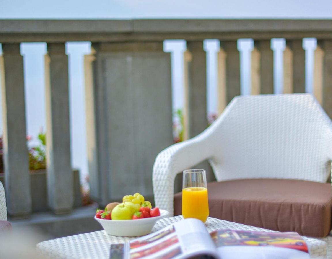 Villa Lario Resort Mandello Mandello del Lario Esterno foto