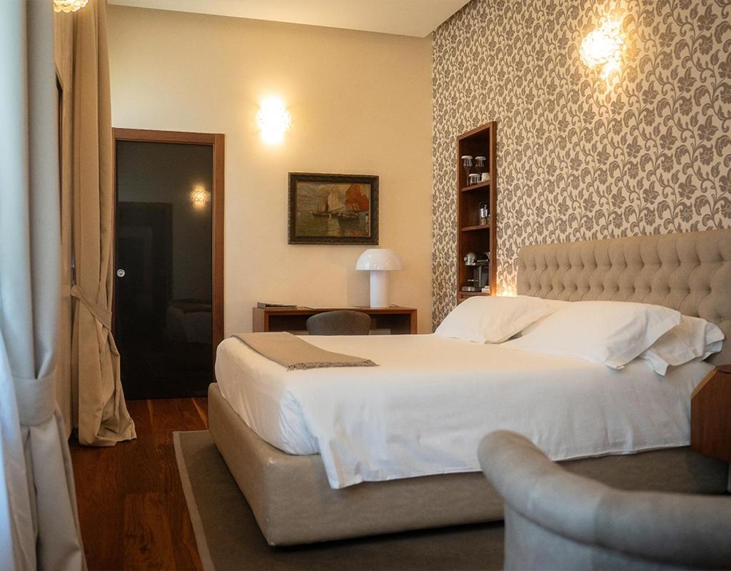 Villa Lario Resort Mandello Mandello del Lario Esterno foto